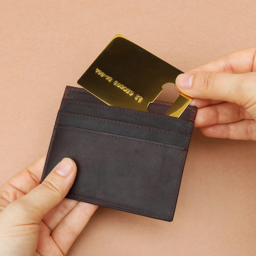 Apribottiglie Gold Card - Suck UK