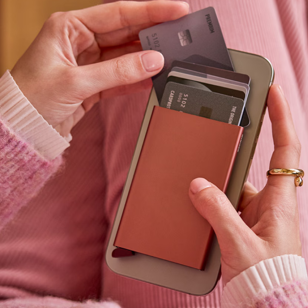 Card Protector MagSafe Rose - Secrid